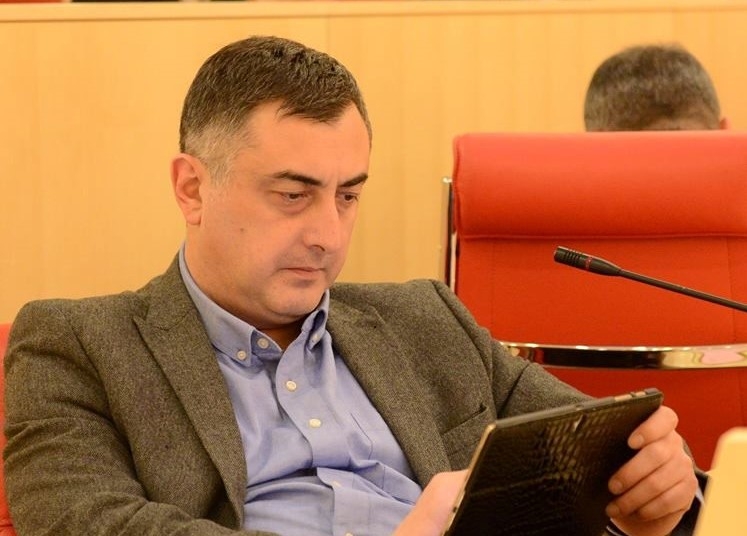 როგორც აგდებული ქვა არ ასცდება მიწას, ისე თქვენ არ აგცდებათ დამარცხება - სერგო რატიანი უმრავლესობას