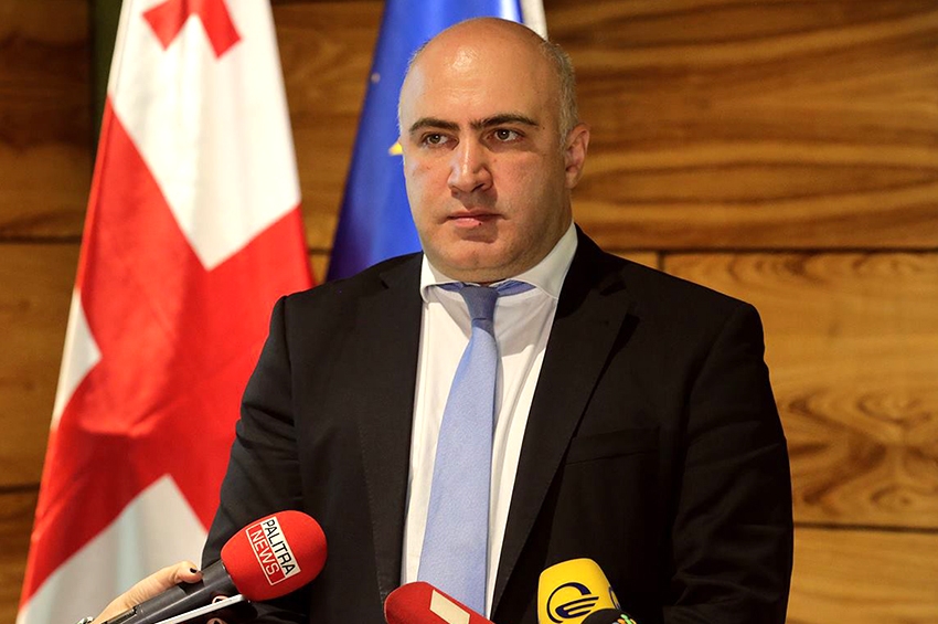 გიორგი ჩოგოვაძე ელექტრონული ბიბლიოთეკის პრეზენტაციას გამართავს