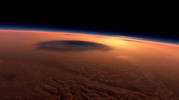 წითელი პლანეტა და ფოტოები "კურიოსიტის" მისიიდან 