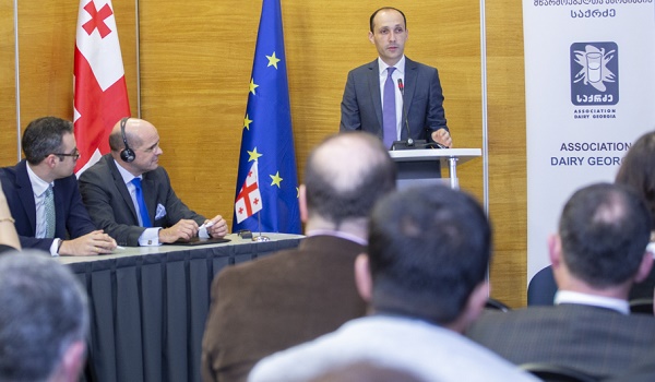 ლევან დავითაშვილი ევროპის მერძევეთა ასოციაციის წარმომადგენლებს შეხვდა