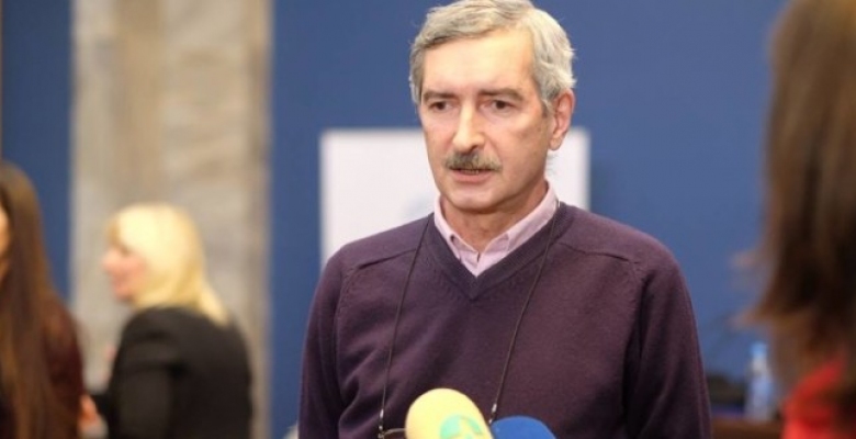 პაატა იმნაძე: მოსწავლეებზე მენინგოკოქცემიის გადადების არავითარი რისკი ამ შემთხვევაში არ არსებობს