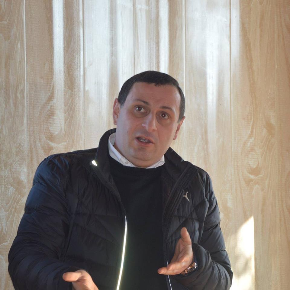 პროკურატურაში ე.წ. ყალბი პირადობის მოწმობების საქმეზე კახა ასკურავას კითხავენ