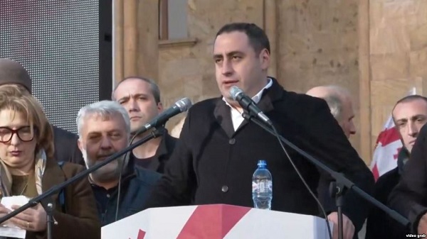 გაერთიანებული ოპოზიცია ვადამდელ საპარლამენტო არჩევნებსა და საარჩევნო სისტემის შეცვლას ითხოვს