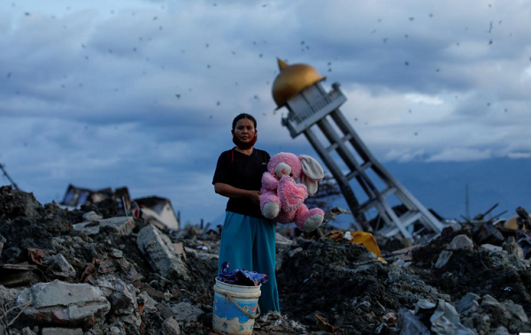 BBC: ინდონეზიაში ცუნამმა 373 ადამიანი იმხსვერპლა |ფოტო