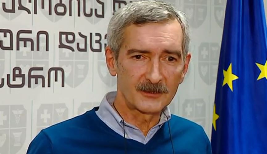 ბავშვები, რომლებიც არ ივლიან სკოლაში თუ ბაღში, სადმე იქნებიან შუშის კოლბებში ცალკე? - პაატა იმნაძე