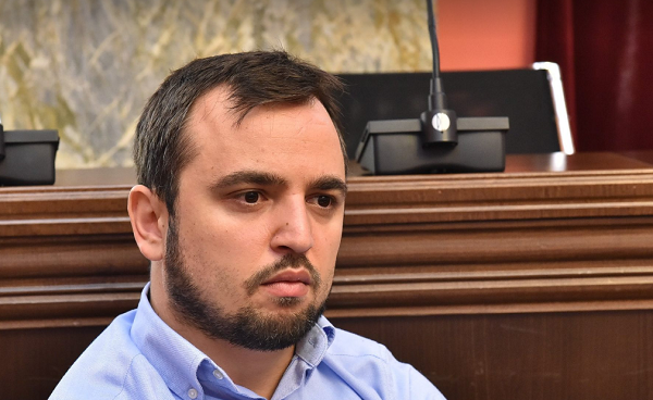 საგანგაშოა საბანკო სექტორზე თავდასხმა, რაც საფრთხეს შეუქმნის საფინანსო ინსტიტუტების სტაბილურობას - ოთარ კახიძე