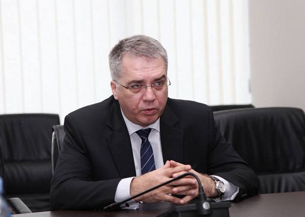 დავით სერგეენკო მოქალაქეებს მიმართავს 