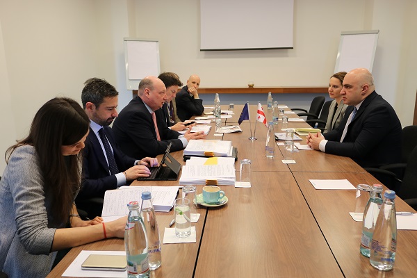 გიორგი ჩოგოვაძემ ევროკომისიის მაღალჩინოსანთან საქართველოში ახალი ავიაკომპანიების მოზიდვა განიხილა