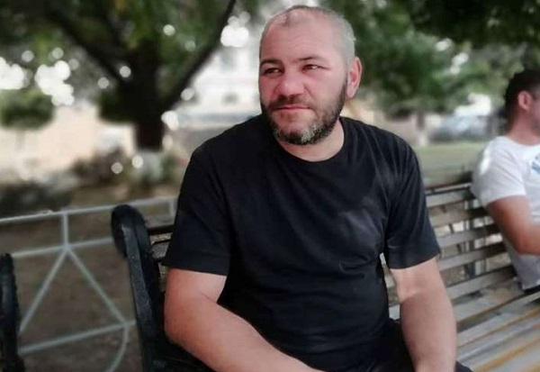 ზაზა სარალიძეს პროკურატურის ეზო ძალის გამოყენებით დაატოვებინეს, რის შედეგად ის შეუძლოდ გახდა