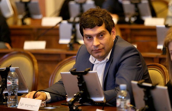 ბექა დავითულიანი: ყოფილ ხელისუფლებას პრობლემების მოგვარება ძველი მეთოდით  ურჩევნია,მაგრამ ჩვენ ასე არ ვიქცევით