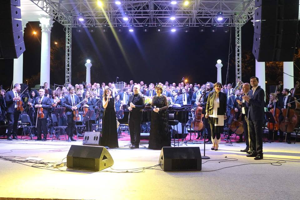 ბათუმობის დღესასწაული გალაკონცერტით დასრულდა