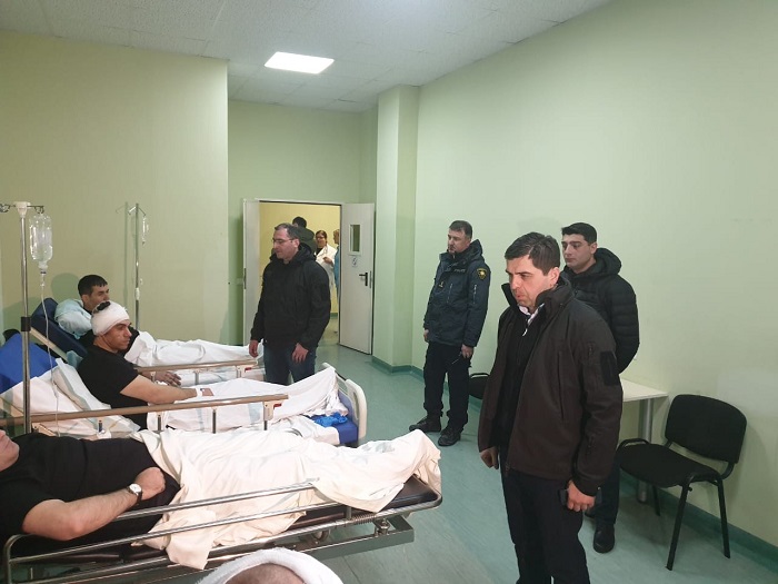შს მინისტრის მოადგილეებმა დაშავებული პოლიციელები მოინახულეს