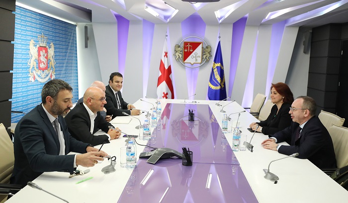 ივანე მაჭავარიანი აზიის განვითარების ბანკის ყოველწლიური შეხვედრების  შემსწავლელი მისიის ხელმძღვანელს შეხვდა