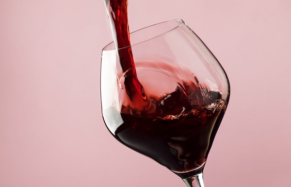 რუსეთის მთავრობამ სახელმწიფო დაწესებულებებს უცხოური წარმოების ღვინის შეძენა აუკრძალა
