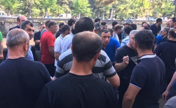 ჭიათურაში მაღაროელებმა გაფიცვა შეწყვიტეს