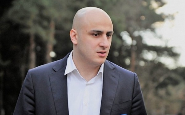 ჩემი დაპატიმრება გამოიწვევს ქარს, რაც ქარიშხალი გახდება - ნიკა მელია საქალაქო სასამართლოში მივიდა