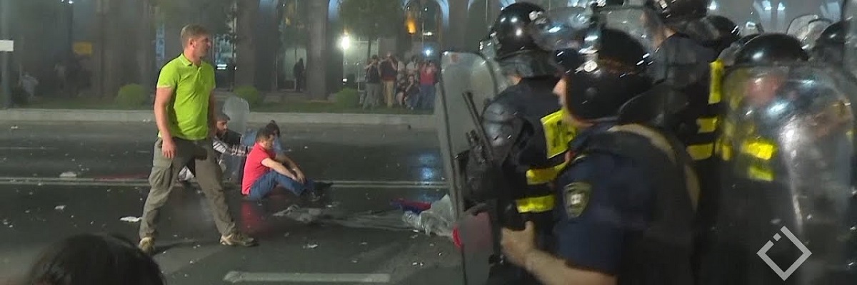 სახელმწიფო ვერ უზრუნველყოფს საზოგადოებრივი ჯანდაცვის უსაფრთხოებას,  იქნება ეს სახალხო მღელვარება, სტიქია, აქციის დარბევა თუ  - სეზონური გრიპის შემოტევა: სერგო ჩიხლაძე