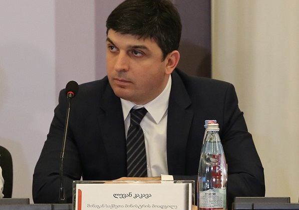 2020 წლის პირველი ივლისიდან შინაგან საქმეთა სამინისტრო ყველა თანამშრომელს ხელფასი არანაკლებ 125 ლარით გაეზრდება - ლევან კაკავა