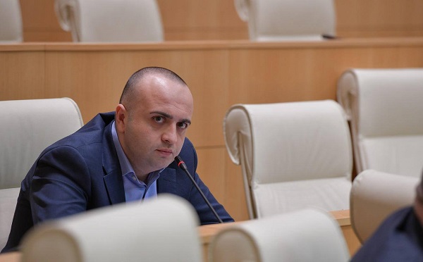 დარწმუნებული ვარ პარლამენტში წარმოდგენილი სამთავრობო გუნდი და პროგრამა აუცილებლად მიიღებს შესაბამის მხარაჭერას - შალვა კიკნაველიძე