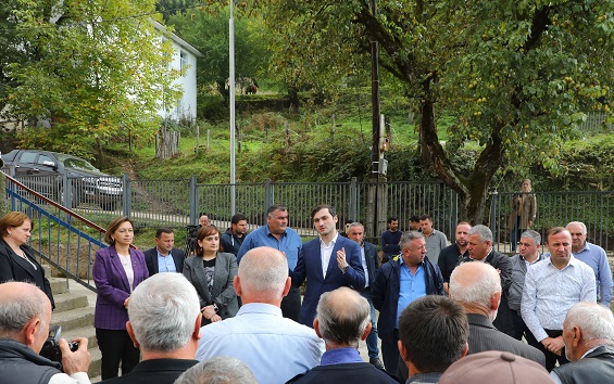 თორნიკე რიჟვაძე: შუახევში თანამედროვე სტანდარტების სკოლის მშენებლობა დაიწყო