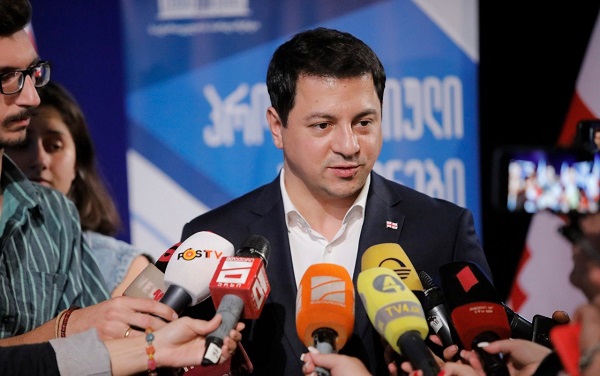 ოპონენტების განცხადებები შეწყალებასთან დაკავშირებით რეალურად არის სამმაგი სტანდარტი - არჩილ თალაკვაძე