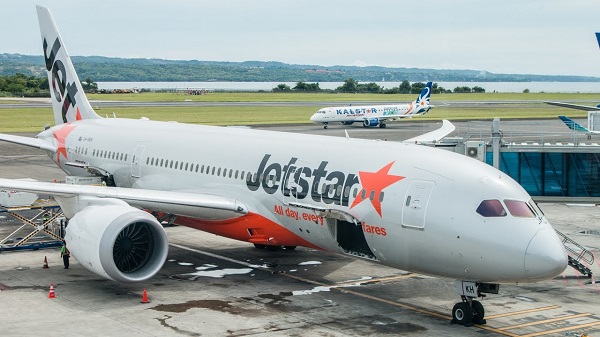Jetstar-ის მგზავრმა ორსულობის იმიტირება მოახდინა. გაინტერესებთ რატომ?