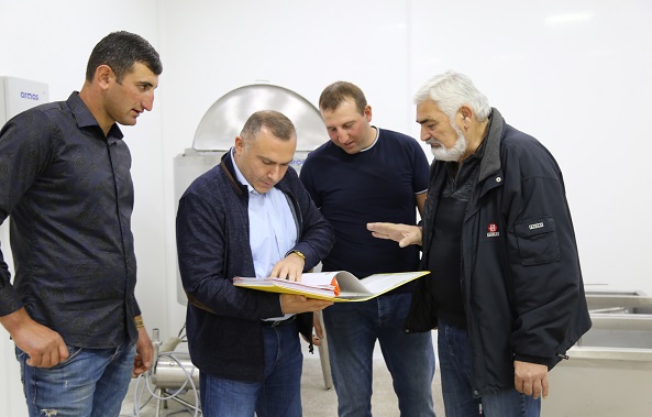 ნინოწმინდის მუნიციპალიტეტში რძის გადამმუშავებელი 3 კოოპერაციული  საწარმო აღიჭურვა