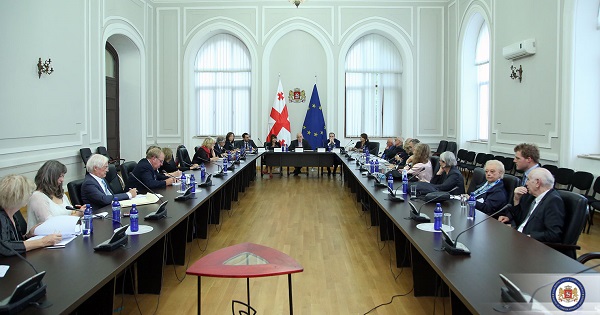 დავით ზალკალიანი ევროპარლამენტის ყოფილი წევრების ასოციაციის წარმომადგენლებს შეხვდა