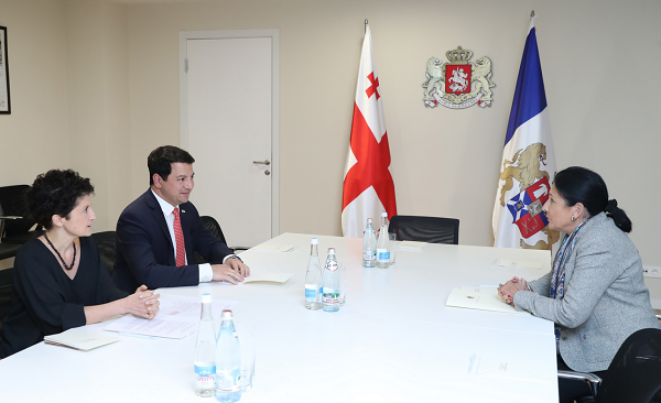 პრეზიდენტმა შეწყალების ახალი წესი შეიმუშავა