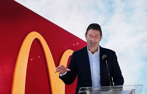 McDonaldʼs-ის გენერალური დირექტორი თანამშრომელთან სასიყვარულო ურთიერთობის გამო გაათავისუფლეს