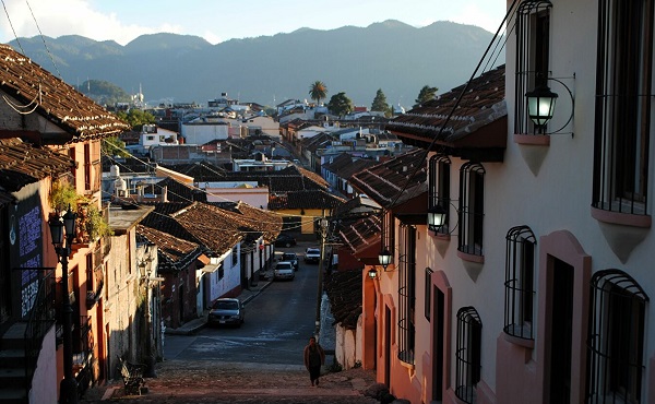 მექსიკაში 6.3 მაგნიტუდის სიმძლავრის მიწისძვრა მოხდა