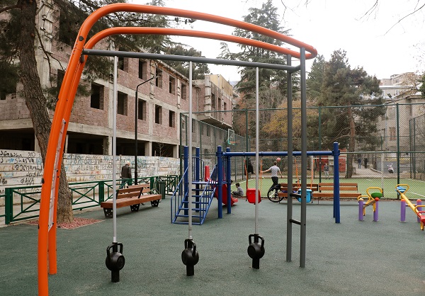 ვერაზე მულტიფუნქციური სპორტული სივრცე მოეწყო