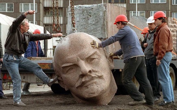 1991 წლის 21 დეკემბერს, ალმათის დეკლარაციით, საბჭოთა კავშირი გაუქმდა