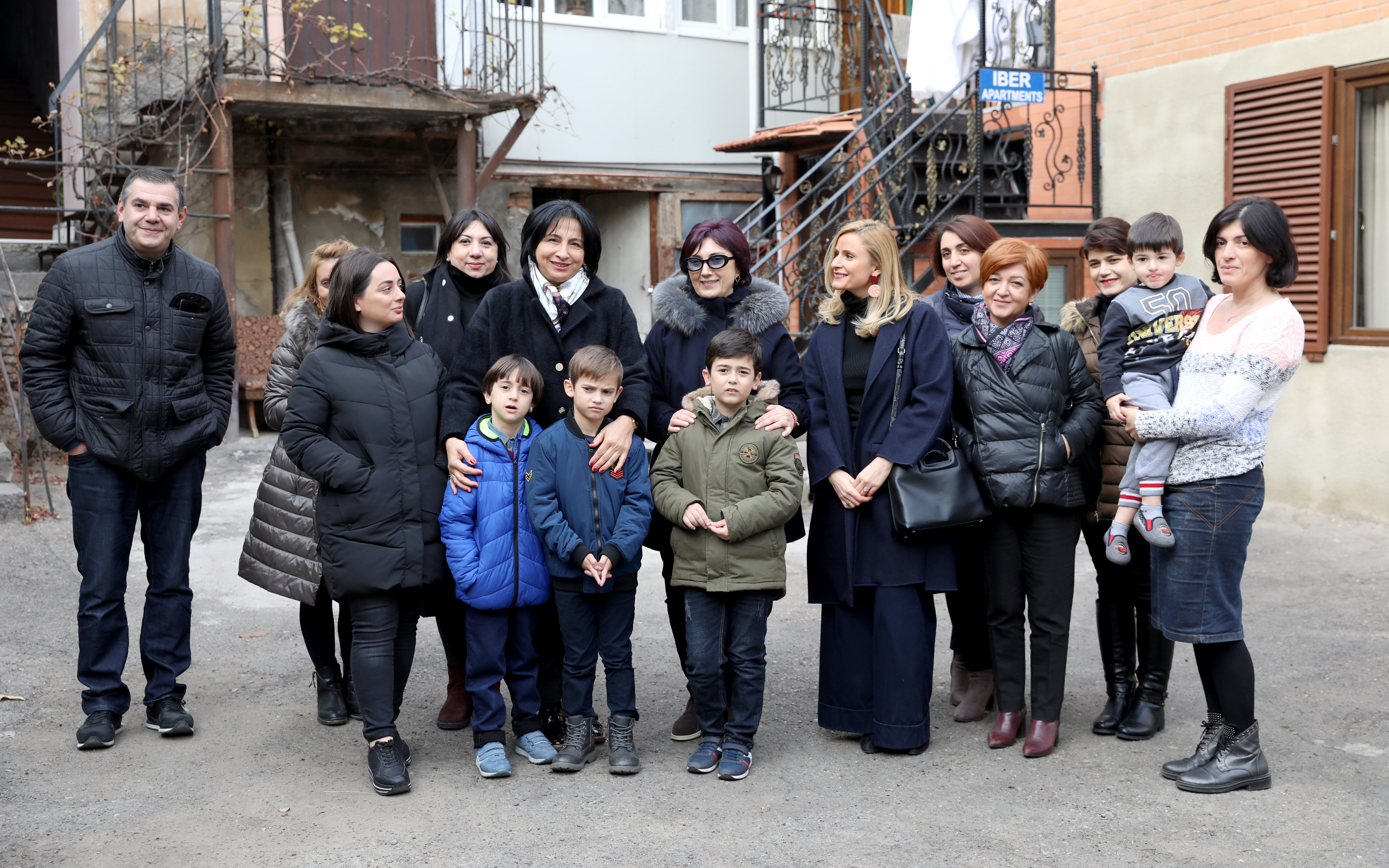 რიმა ბერაძის ინიციატივით, ჩუღურეთელი ბავშვებისთვის საახალწლო კვირეული იმართება