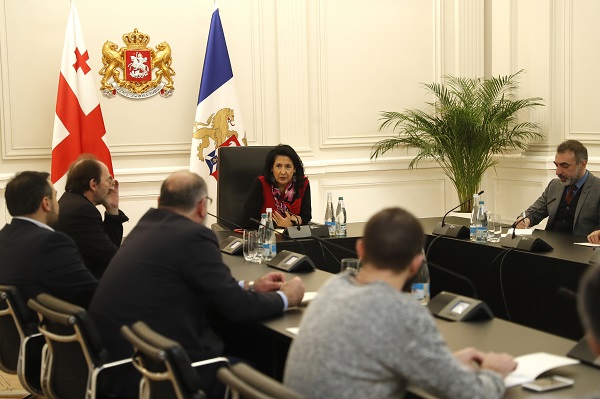 ​პრეზიდენტი თეატრის სფეროში მოღვაწე ორგანიზაციებს შეხვდა