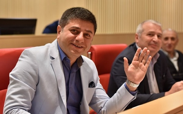 ზაქარია ქუცნაშვილს კომუნიკაციების ეროვნული კომისიის წევრობა სურს
