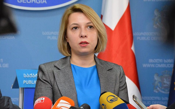 სახალხო დამცველი მის საქმიანობაში ჩარევისა და ზემოქმედების მუხლით გამოძიების დაწყებას ითხოვს
