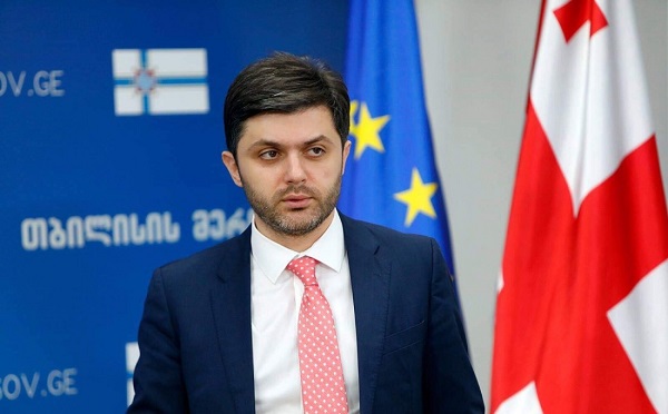 მოვიპოვებთ სამართლებრივ მექანიზმს, რომ თბილისის ქუჩებში მიტოვებული ავტომანქანები სპეციალურ სადგომზე გადავიყვანოთ - ირაკლი ხმალაძე
