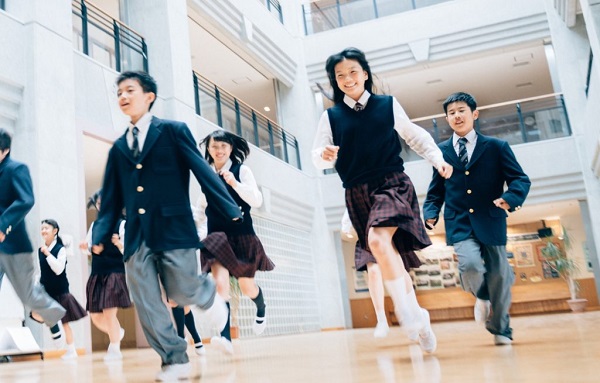 იაპონიაში სკოლები დაიხურა