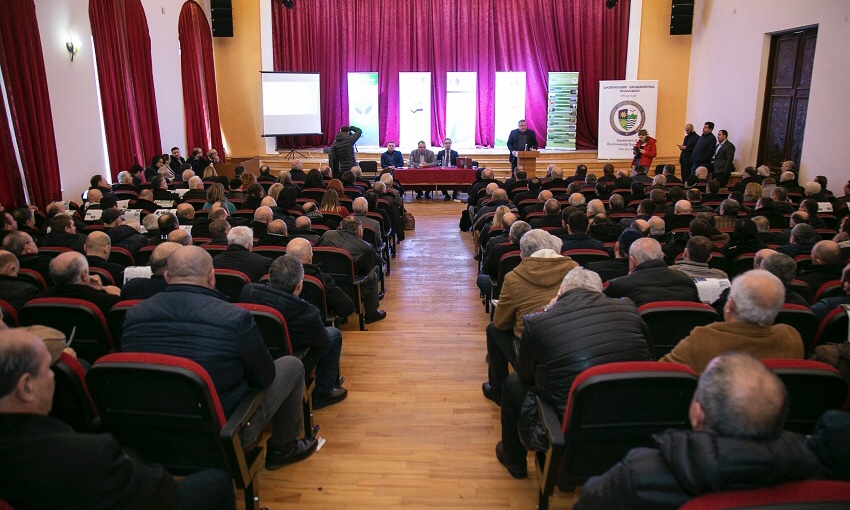 სოფლისა და სოფლის მეურნეობის განვითარების სააგენტოს ორგანიზებით, იმერეთის რეგიონის თვითმმართველობის  წარმომადგენლებთან შეხვედრა გაიმართა
