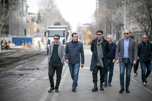 კახა კალაძე ჭავჭავაძის გამზირის რეაბილიტაციის ბოლო ეტაპის სამუშაოებს გაეცნო
