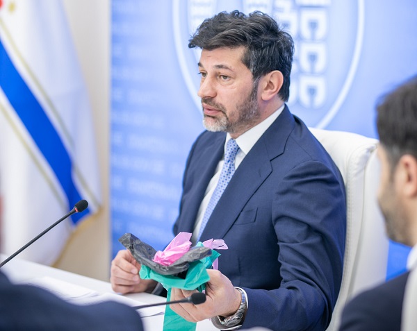 კახა კალაძემ  მეწარმეებს პოლიეთილენის პარკების მიმოქცევიდან ამოღებასთან დაკავშირებით კიდევ ერთი გაფრთხილება მისცა