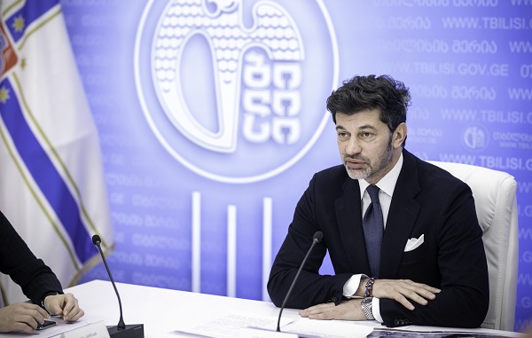 მგზავრთა რაოდენობა მეტროში 35%-ით, ავტობუსებში კი 30%-ით შემცირდა - კალაძე