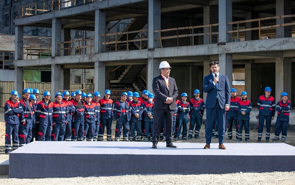 m² ჯგუფმა