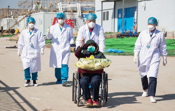 ჩინეთში კორონავირუსით ინფიცირებული 100 წლის კაცი განიკურნა