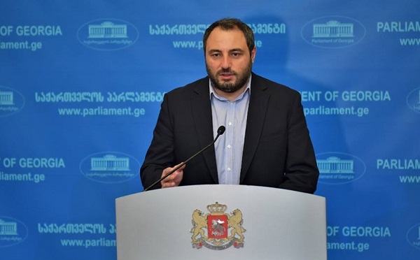 ბექა ნაცვლიშვილი მთავრობას მოუწოდებს კომპანია 