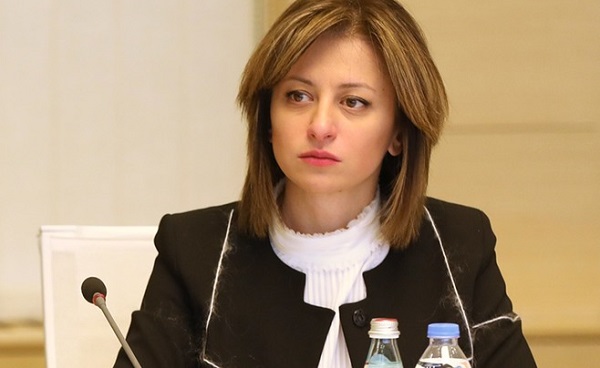 არ გამოვრიცხავ იმასაც, რომ აღდგომის ღამეს წირვა ონლაინრეჟიმში ჩატარდეს და ეკლესიებში მრევლი არ მივიდეს - ეკატერინე ტიკარაძე