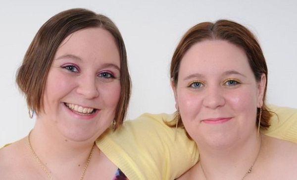 დიდ ბრიტანეთში კორონავირუსით 37 წლის ტყუპი დები გარდაიცვალნენ