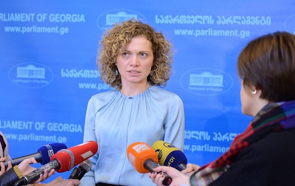 ახლა ვერ ვიქნები 