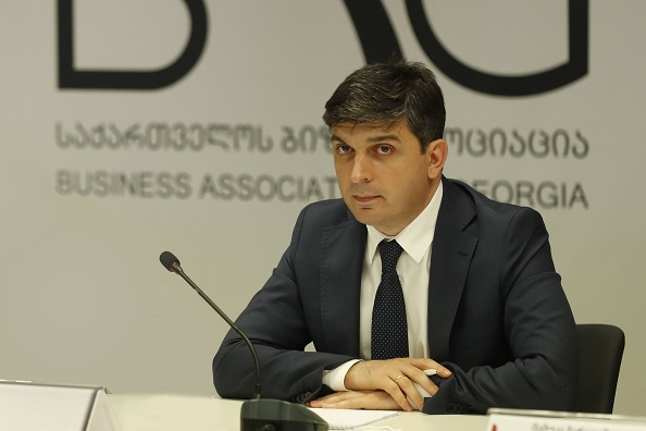 მთავრობისა და ბიზნეს სექტორის მჭიდრო თანამშრომლობის შედეგად მომზადებული ცვლილებების თანახმად, მნიშვნელოვნად მარტივდება საგადასახადო აღრიცხვიანობის ადმინისტრირების პროცესები - ლევან კაკავა
